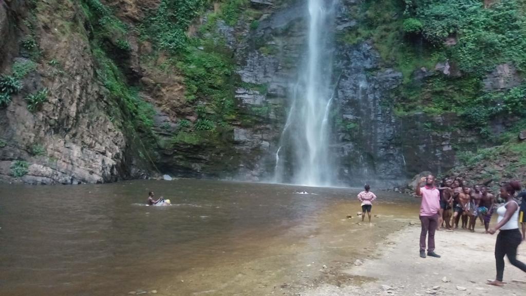 Wli Waterfalls Inn Wli Afegame Esterno foto